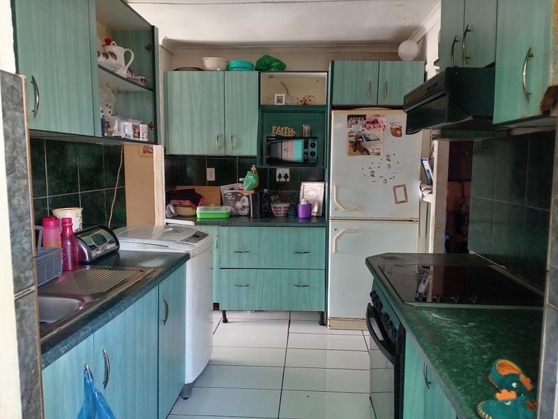 3 Bedroom Property for Sale in Lentegeur Western Cape